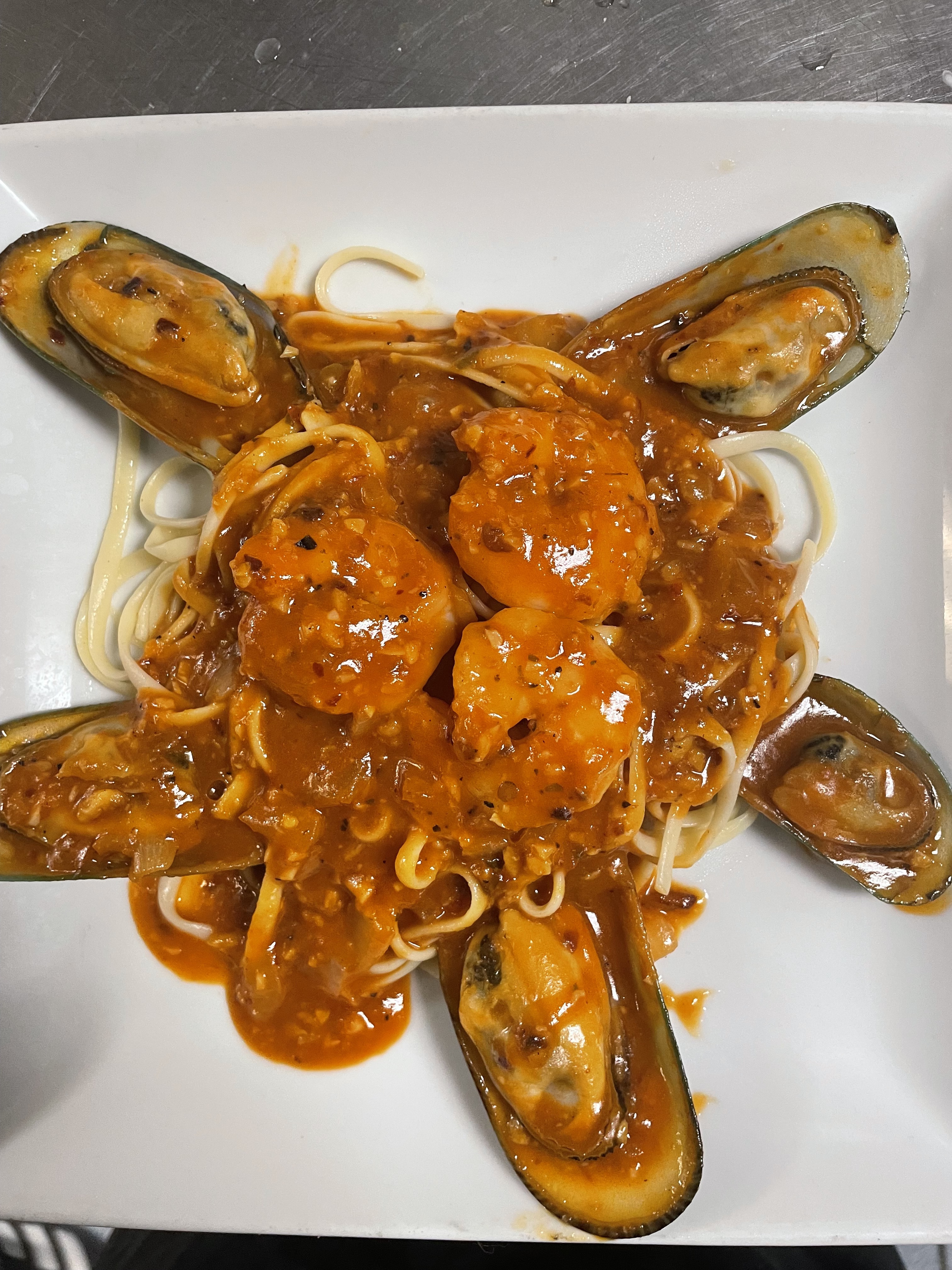 Shrimp & Mussels Arabiatta